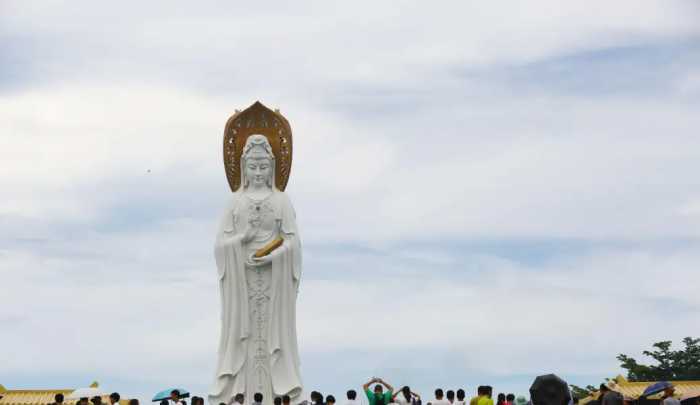 海南富商张晖曾花8亿建108米海上观音像，4年后意外死在水中