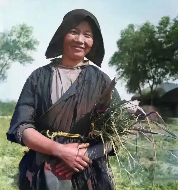 太精致了，90多年前的南京竟是这样，鼓楼长满草，玄武湖真荒凉