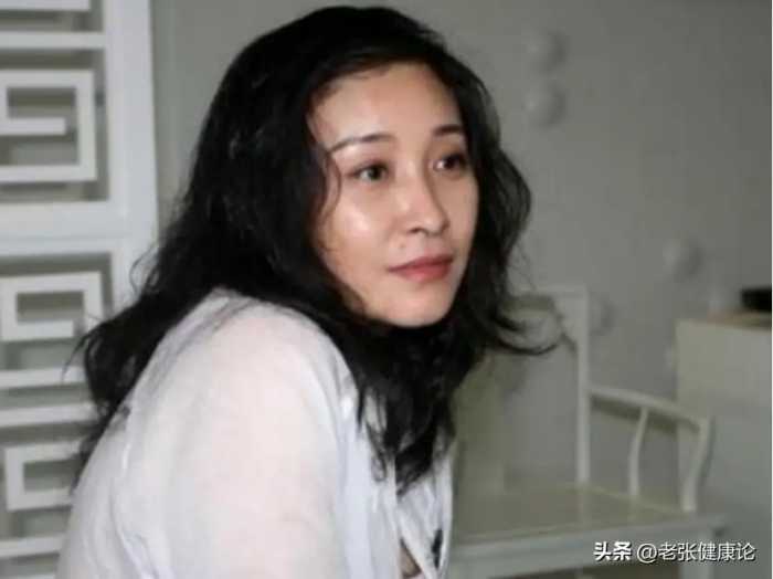 高峰：抛弃那英和刚出生的儿子，19年过去了，他如今过得怎样了？