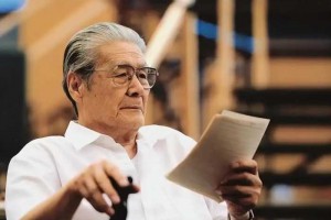 白天演员、晚上间谍，隐姓埋名75年，94岁的“姜子牙”传奇的一生